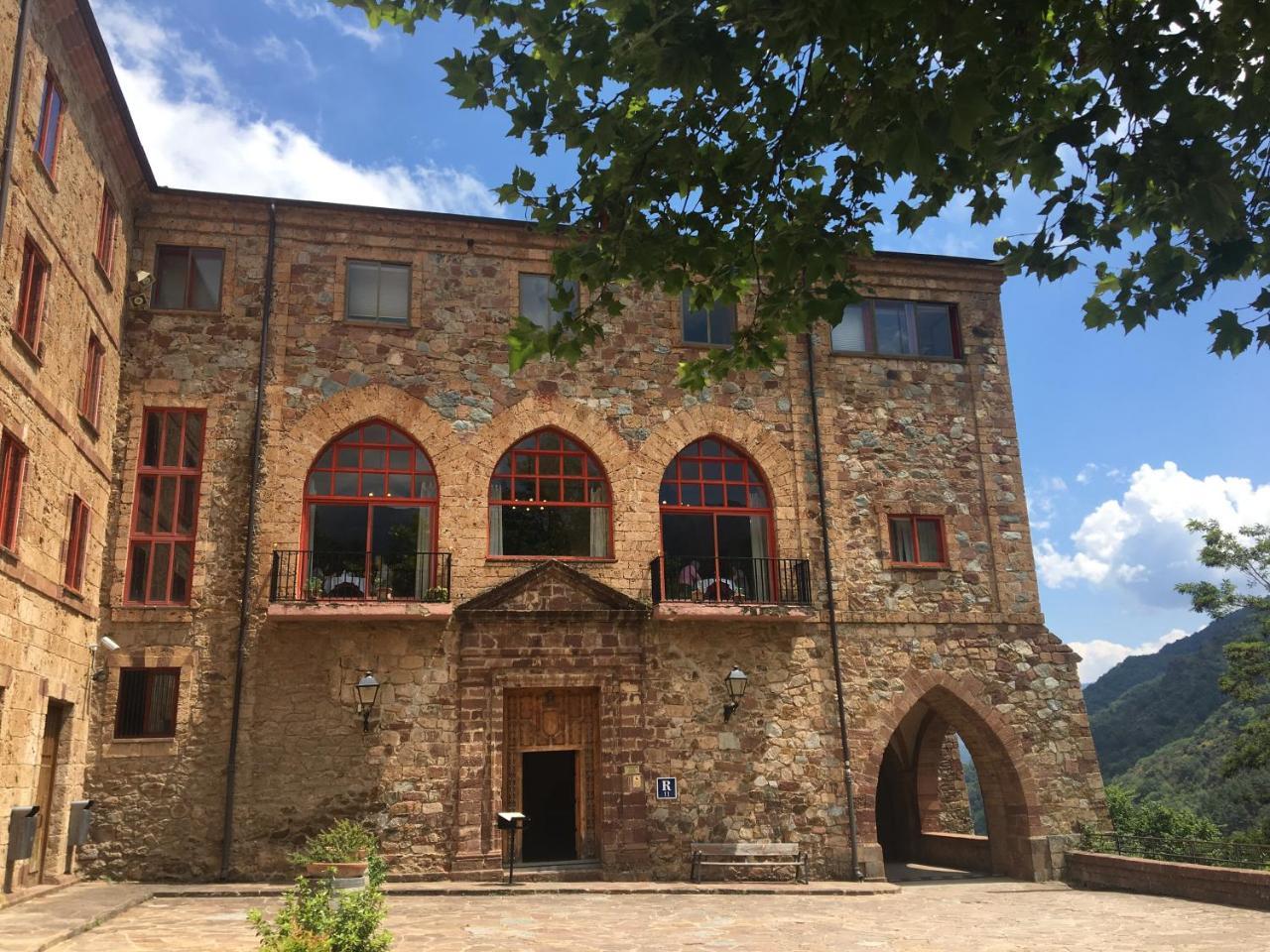 Monasterio De Santa Maria De Valvanera Anguiano Bagian luar foto
